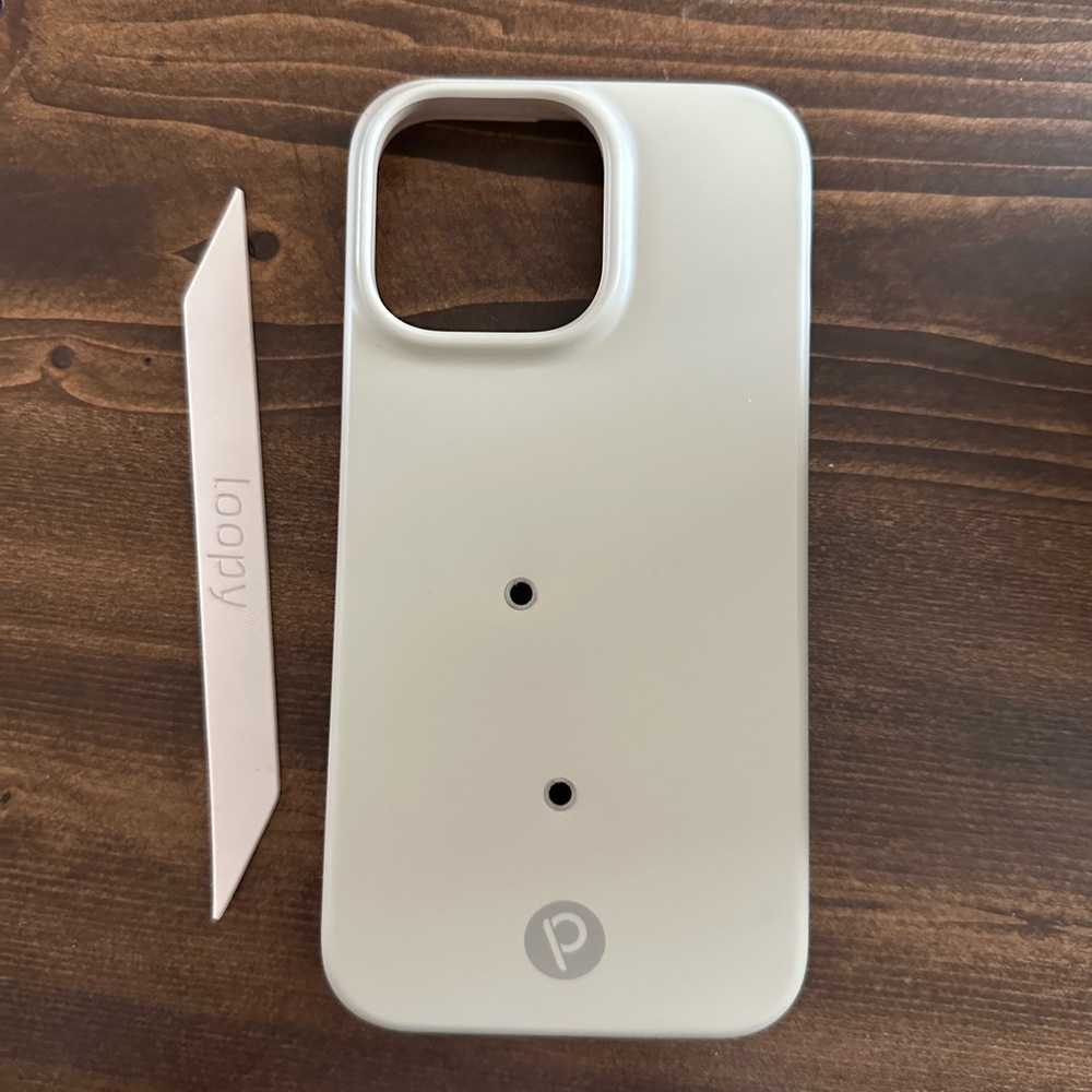 iPhone 14 Pro Max Loopy Case tan